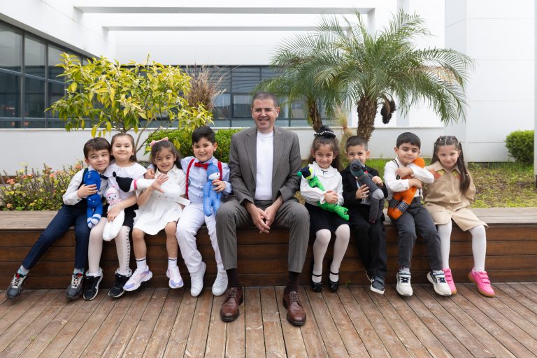 23 Nisan’a Toplumsal Mesaj: Mezitli Belediyesi’nden Dikkat Çeken Video