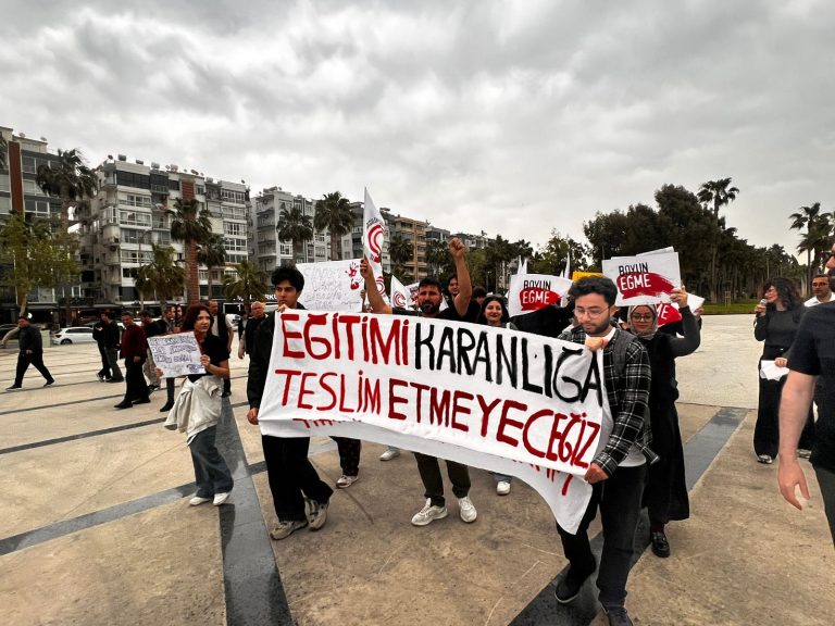 Mersin Öğrenci İnisiyatifi: Bu memleket bizim, yobaza, faşiste bırakmayız