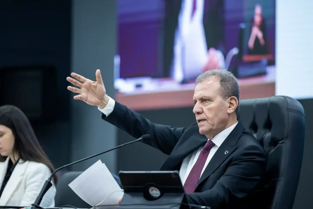 “Mersin’e en iyi hizmeti yapacağız”