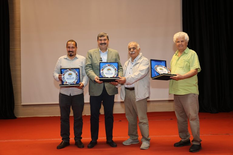 TOROSLAR’DA KALEMLER YARIŞTI, ÖYKÜLER KİTAPLAŞTI