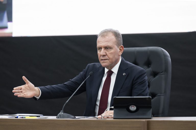 BAŞKAN SEÇER’İN TİSAN KOYU’NUN BETONLAŞTIRILMASINA İTİRAZLARI SONUÇ VERDİ